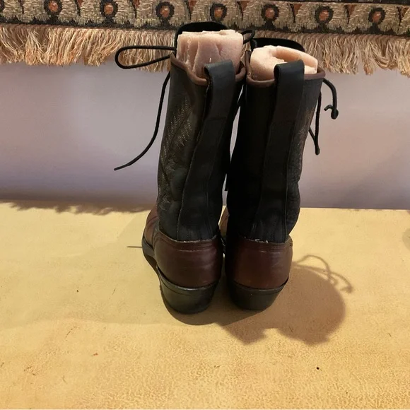 Beautiful Vintage Lace Up Kiltie Western Boots Size 7 - Picture 6 of 12